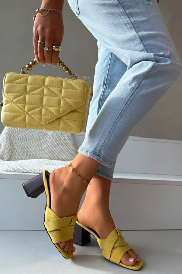 Damenhausschuhe mit Absätzen mit Streifen aus Öko-INildlederoZue gelbe Farbe Corivelle 2