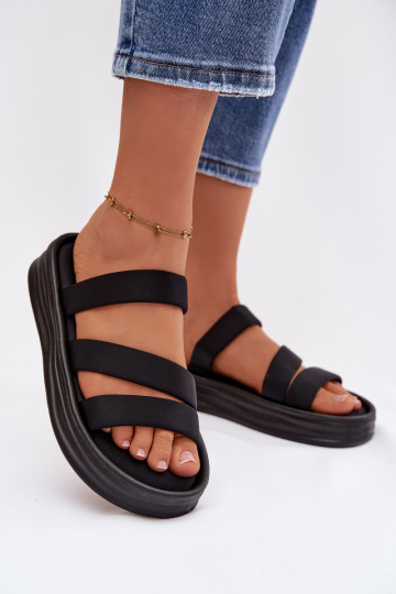 Damen Pantoletten auf Plattform in schwarz mit Riemchen Liorine 2