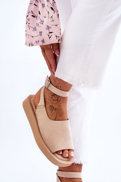 Bequeme Damensandalen mit einer Plattform Beige Rubie