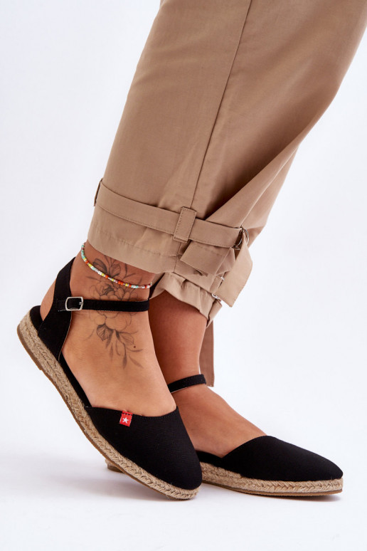 Feminin Espadrilles mit einer Plattform Big Star FF274526 schZuarze Farbe