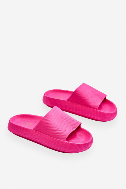 Modische Schaumstoff-Slipper auf einer massiven Plattform pinke Farbe Linnea