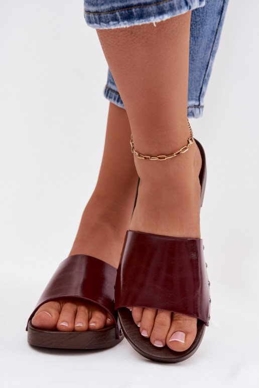 Damenhausschuhe mit Nieten mit breiten Absätzen Burgund Brinalle