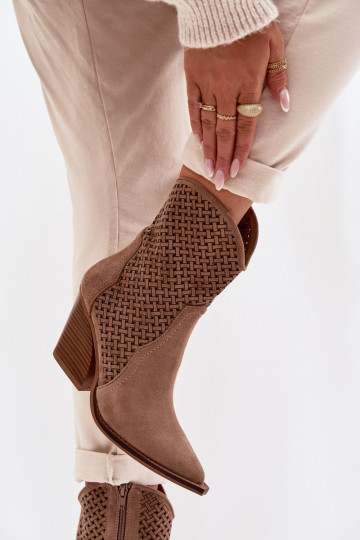 mit durchbrochenen Elementen Damenstiefel Beige Rivorina