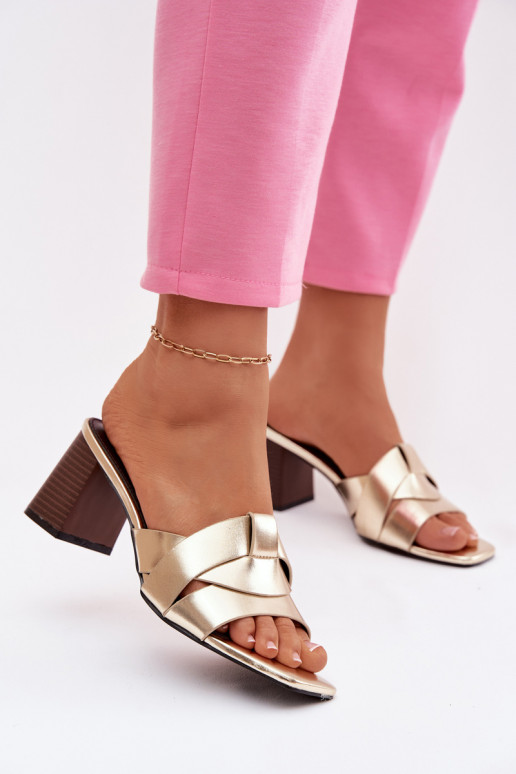 Damenhausschuhe mit Absätzen mit Streifen Eko Haut goldene Farbe Corivelle