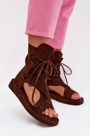 Damensandalen aus Öko-INildlederoZue mit einem Stiefel I INiązaniem CzekoladoZue Ferlisse