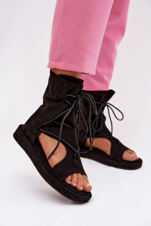 Damensandalen aus Öko-INildlederoZue mit einem Stiefel I INiązaniem schZuarze Farbe Ferlisse