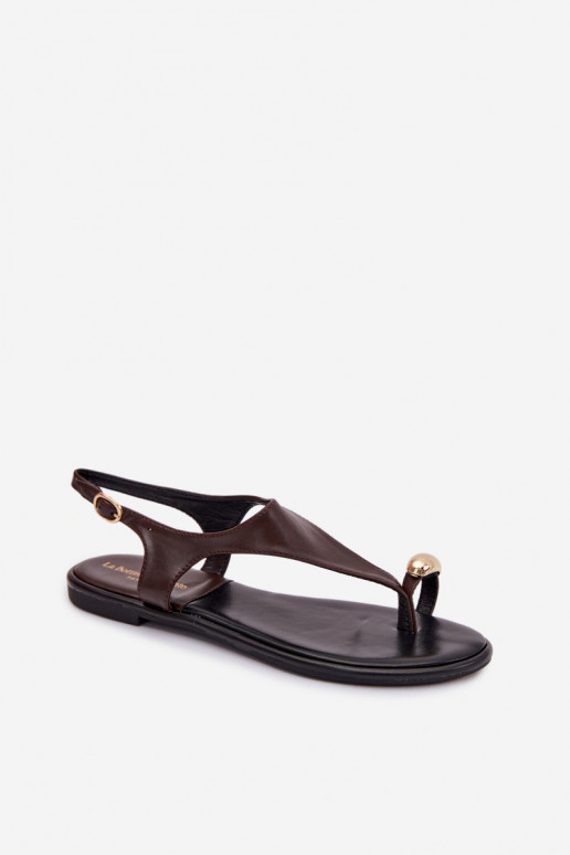 Damensandalen mit breiten Absätzen Ze goldene Farbem Detalem CzekoladoZue Talorina