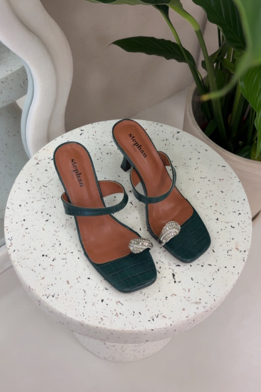 Damen flaschengrüne Pantoletten mit dünnen Absätzen und eleganten Details Lorissa