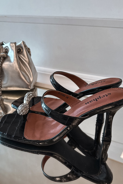 Damen flaschengrüne Pantoletten mit dünnen Absätzen und eleganten Details Lorissa