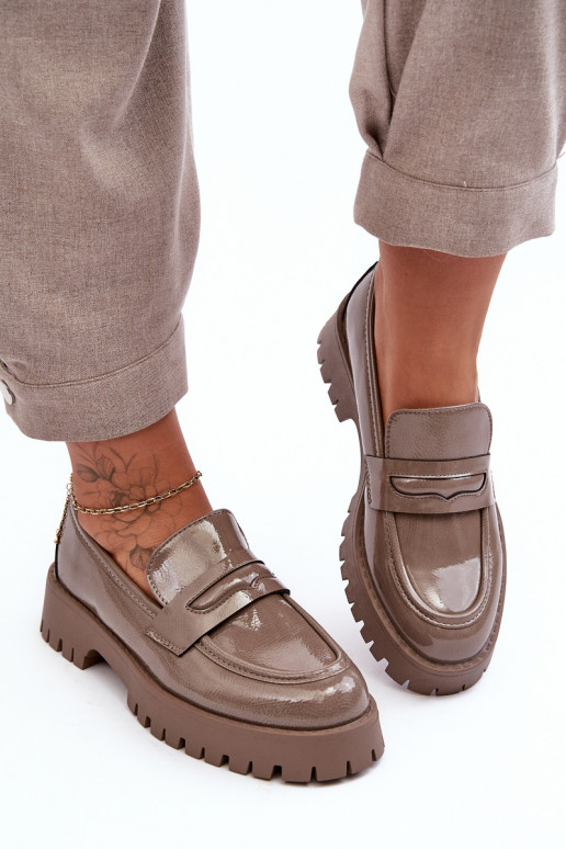 mit Lackeffekt Schuhe Mokassins mit breiten Absätzen Beige Jannah