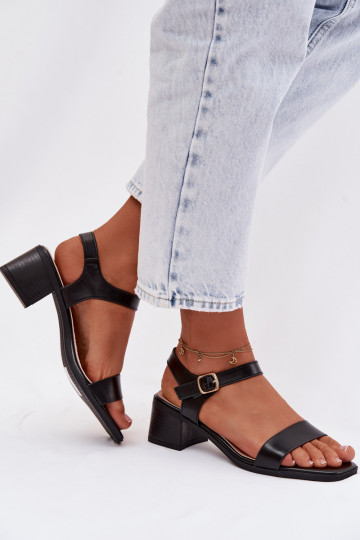 Damen-Sandalen aus Kunstleder mit Plattform in Schwarz Sabela