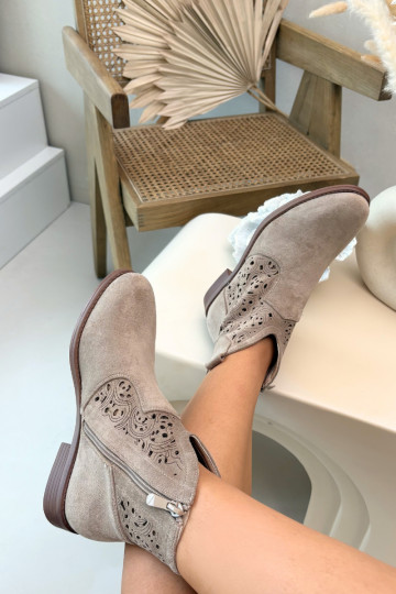 Durchbrochene Stiefel Feminin mit breiten Absätzen S.Barski HY61-8026 Beige 2