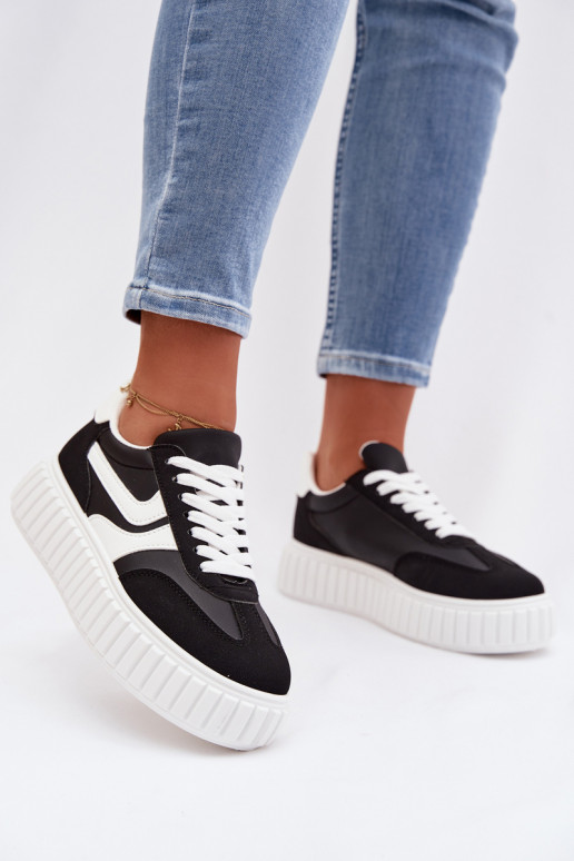 Sneakers Stilvollllschuhe Feminin mit einer Plattformaus Öko-INildlederu schZuarze Farbe Cadrina