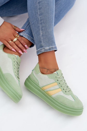 Sneakers Stilvollllschuhe Feminin mit einer Plattform grüne Farbe Galleria