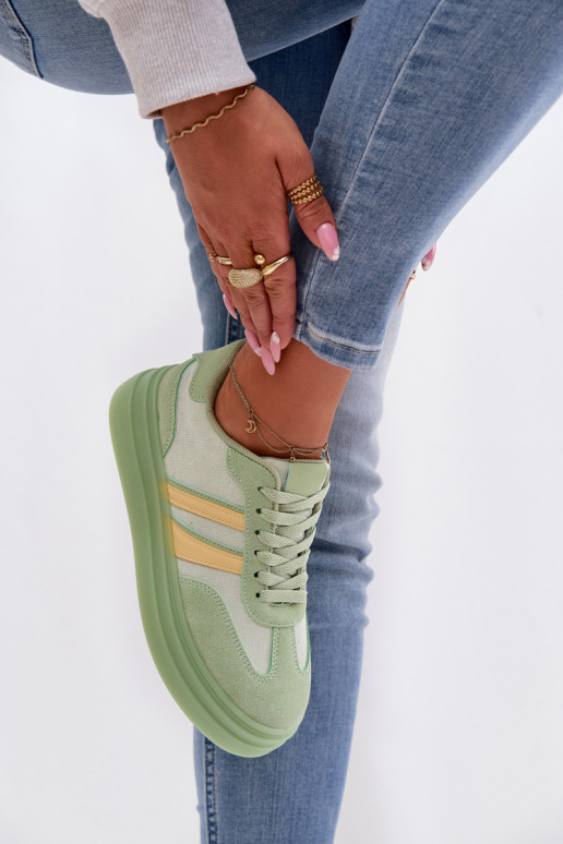 Sneakers Stilvollllschuhe Feminin mit einer Plattform grüne Farbe Galleria