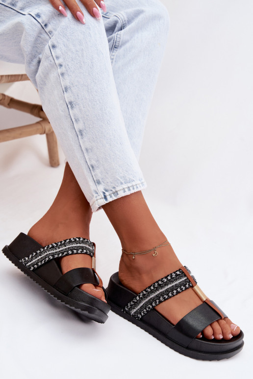 Damenhausschuhe mit einer Plattform mit Streifen I goldene Farbem Detalem schZuarze Farbe Tahlia