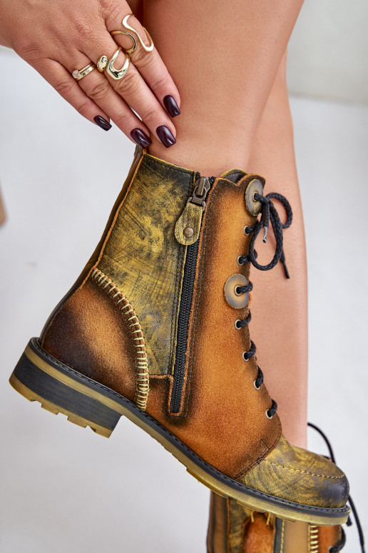 Haut Damenstiefel mit breiten Absätzen Es mussciejka 06719-07 gelbe Farbe