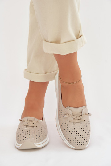 Haut mit durchbrochenen Elementen Schuhe Feminin S.Barski LR61-7044 Beige 2