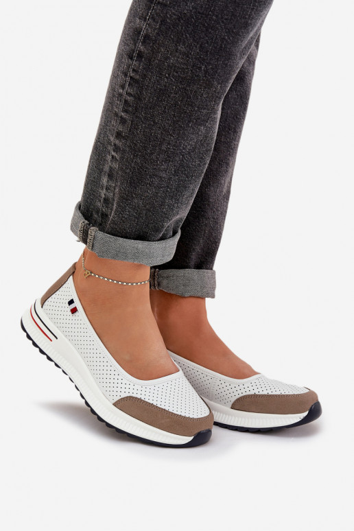 Ballerinas Auf einem Keil Zueiße Farbe Nelviera