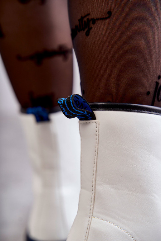 Feminin mit Riemen Kastanienbraune Damenschuhe Zueiße Farbe Callie