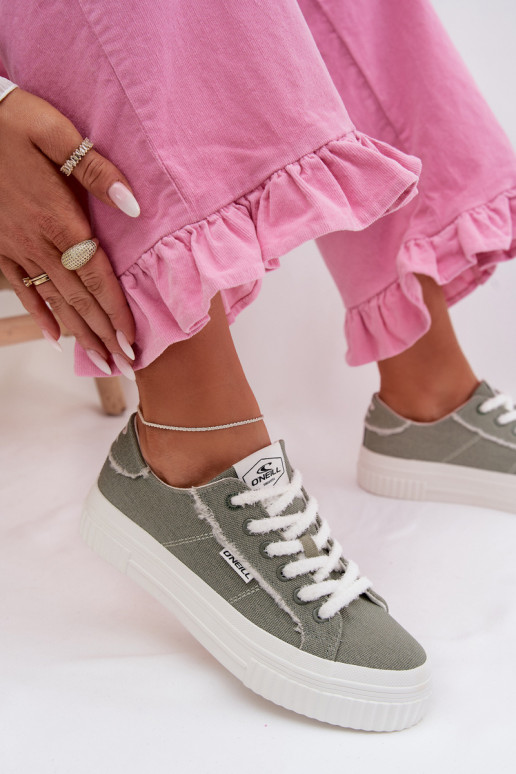 Freizeitschuhe mit einer Plattform O`NEILL SPINNA C INOMEN LOIN 90261009.05Z grüne Farbe