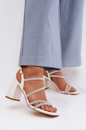 Damen High Heels Sandalen mit Riemen und Zirkonia in Weiß Brelia