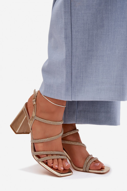 Damen-Sandalen mit hohen Absätzen mit Streifen Und Zirkone goldene Farbe Brelia