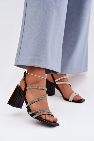 Damen-Sandalen mit hohen Absätzen mit Streifen Und Zirkone schZuarze Farbe Brelia 2