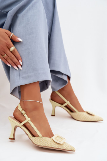 Damensandalen mit Absätzen Mit Dekorationen Element gelbe Farbe Eslina