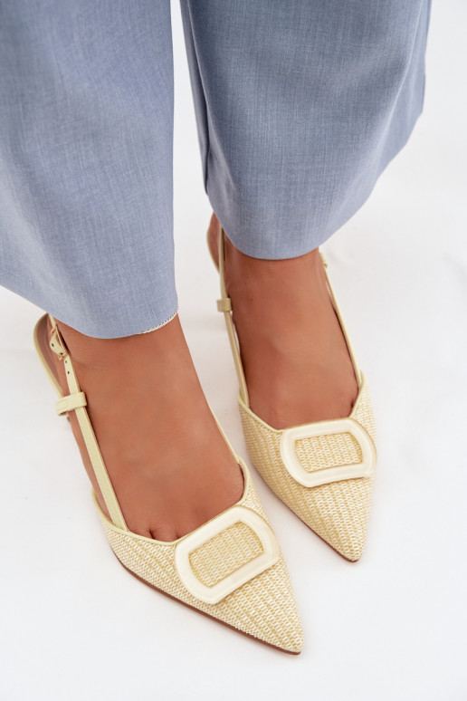 Damensandalen mit Absätzen Mit Dekorationen Element gelbe Farbe Eslina