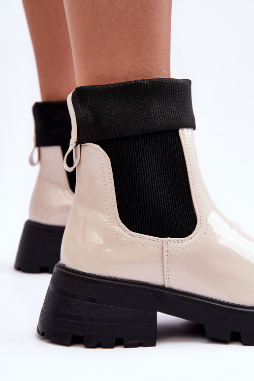 stylische Stiefel mit Lackeffekt Feminin Beige Pavo