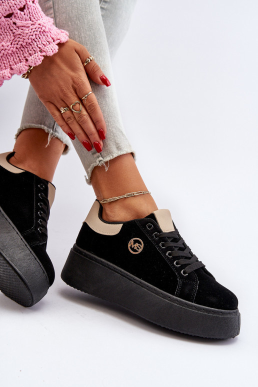 Sneakers Stilvollllschuhe Feminin mit einer Plattform schZuarze Farbe Eshen