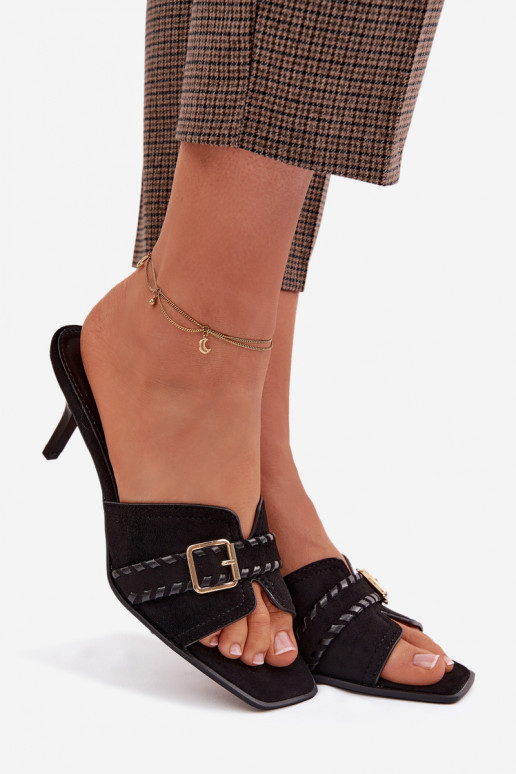 Damenhausschuhe mit dünnen Absätzen mit Riemen I Złotą mit Schnallen schZuarze Farbe Jelira