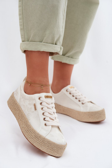lässige Schuhe Espadrilles mit einer Plattform Big Star TT274346 elfenbeinfarbe
