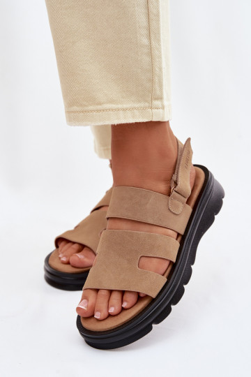 Damen Wildleder Sandalen Big Star TT274482 sandfarbene Farbe