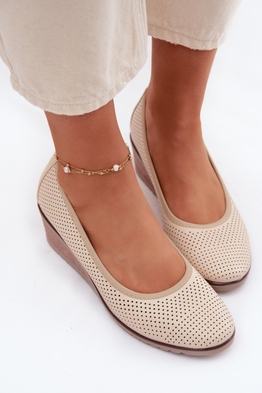 Schuhe Feminin mit einer Plattform Vinceza 58629 elfenbeinfarbe