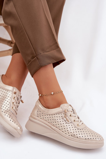 Haut mit durchbrochenen Elementen Schuhe Feminin Vinceza 79603 goldene Farbe