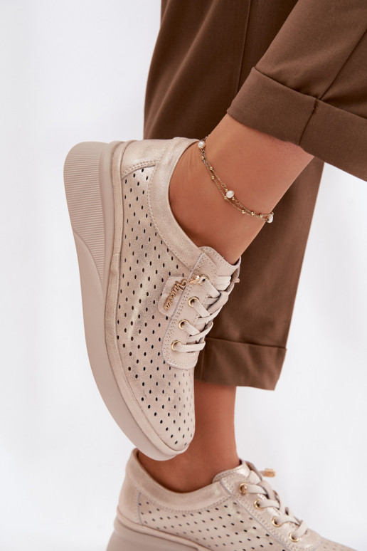 Haut mit durchbrochenen Elementen Schuhe Feminin Vinceza 79603 goldene Farbe