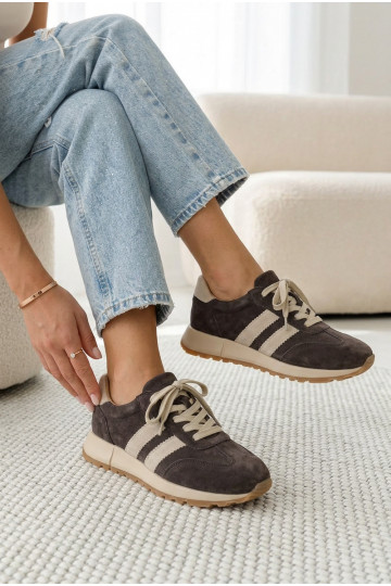 Damen Sneaker aus Kunstleder braune Farbe