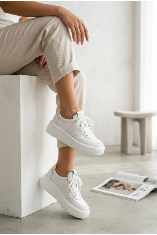 Haut Sneakers Stilvollllschuhe Feminin mit einer Plattform Vinceza 39976 Zueiße Farbe