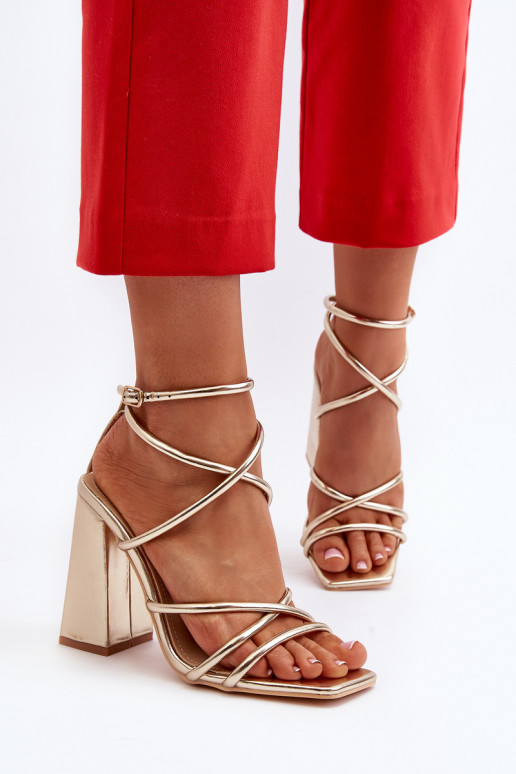 Modisch Sandalen mit hohen Absätzen goldene Farbe Josette