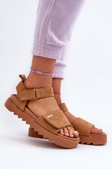 Feminin INildledersandalen mit einer Plattform Big Star NN274705 braune Farbe 2