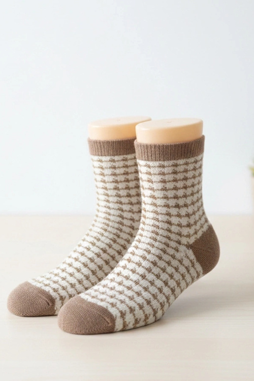 Beige Socken mit Pepita-Muster Sella