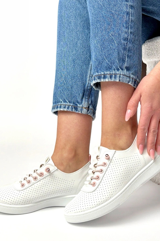 Weiße einlegbare perforierte Sneaker...