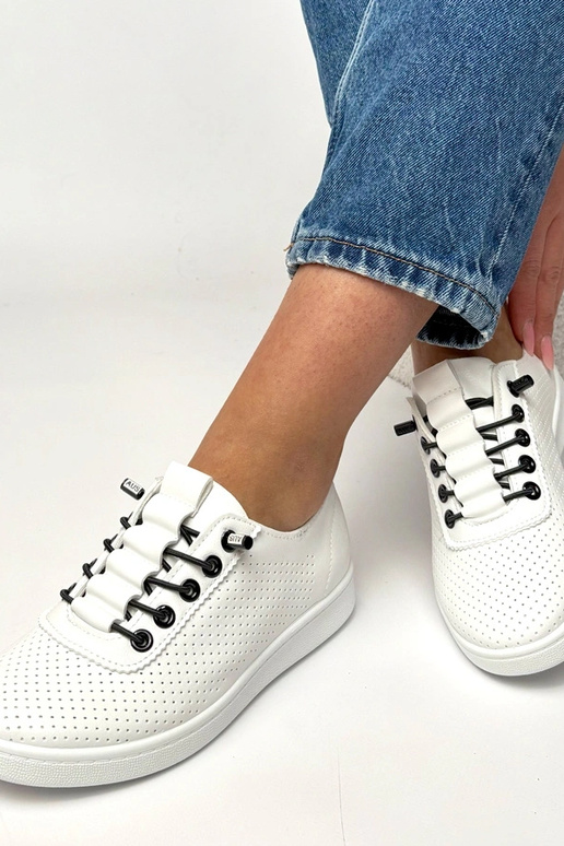 Weiße einlegbare perforierte Sneaker...