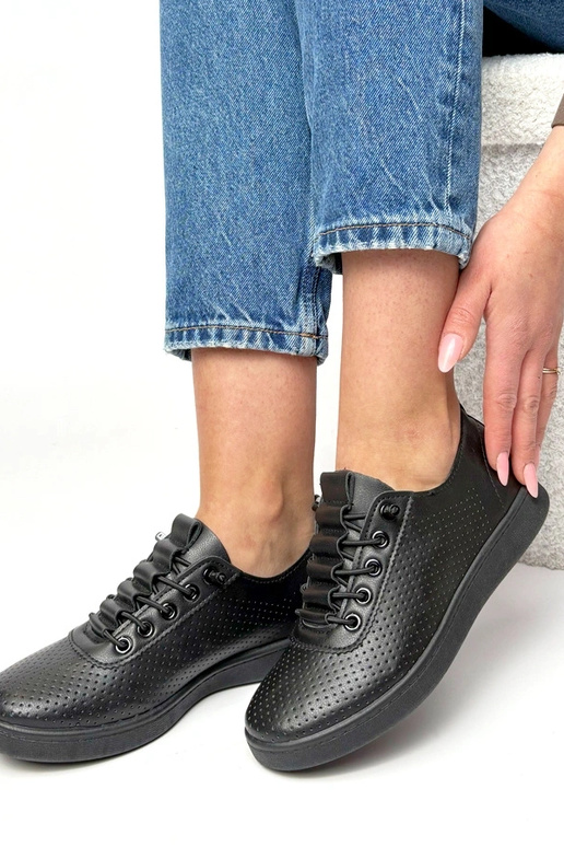 Schwarze einlegbare perforierte...