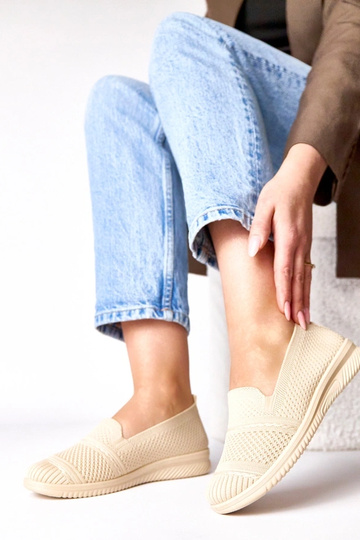 Sandfarbene Slip-On Stoff-Sneaker Noémie 2