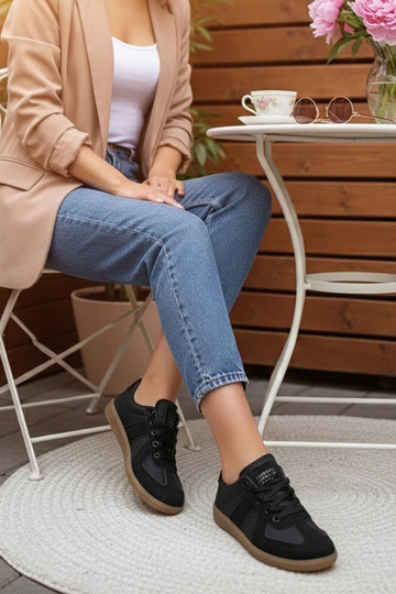 Schwarze Sport-Sneaker auf Plattform Valentine 2