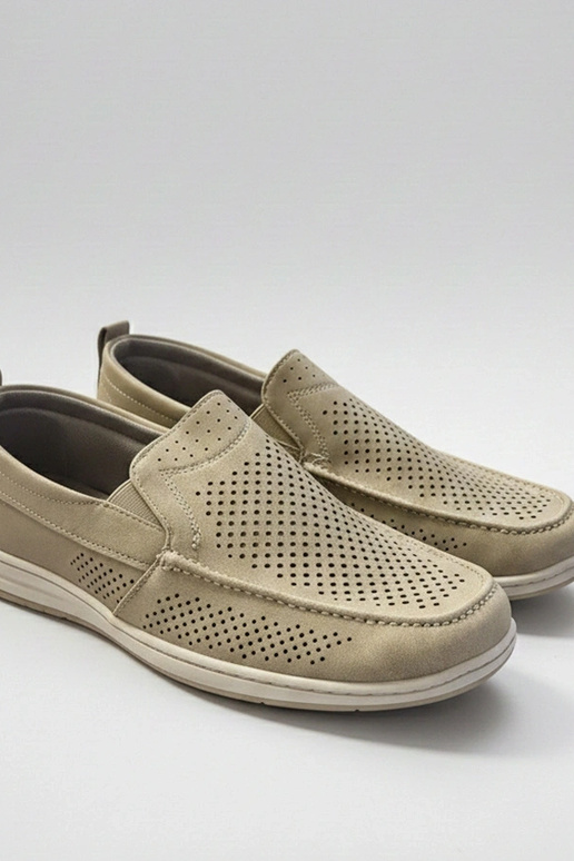 Sandfarbene perforierte Herren...