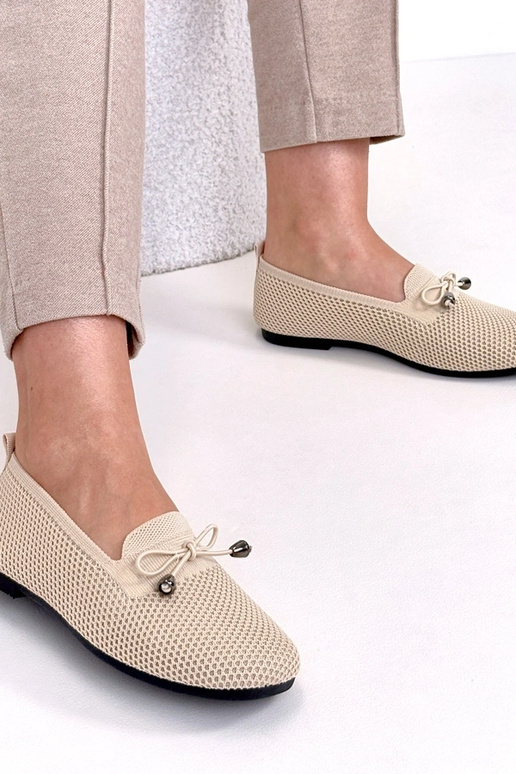 Sandfarbene Stoff-Mokassins mit...